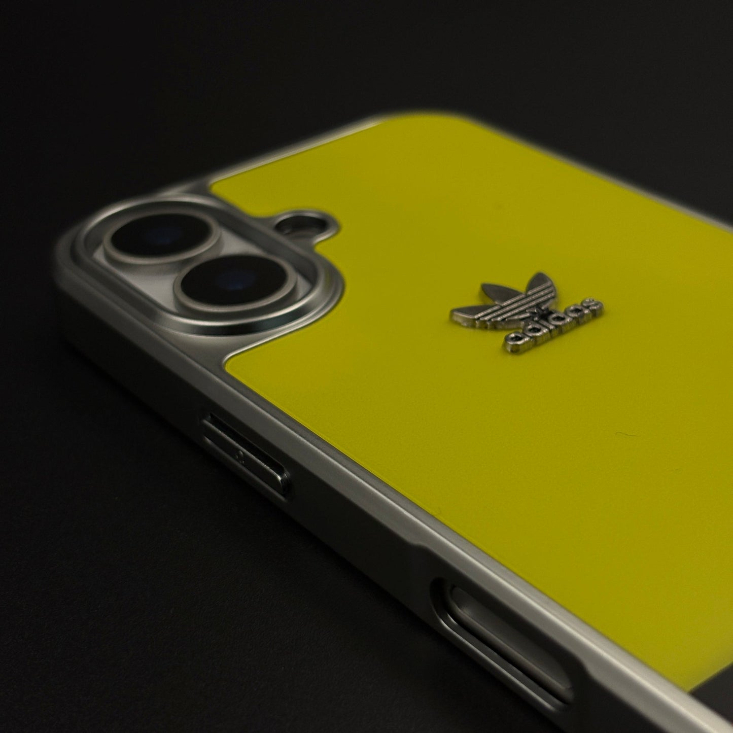 Luxury Sport Brand Style Metal Frame Yellow Stripe Case for iPhone 17
