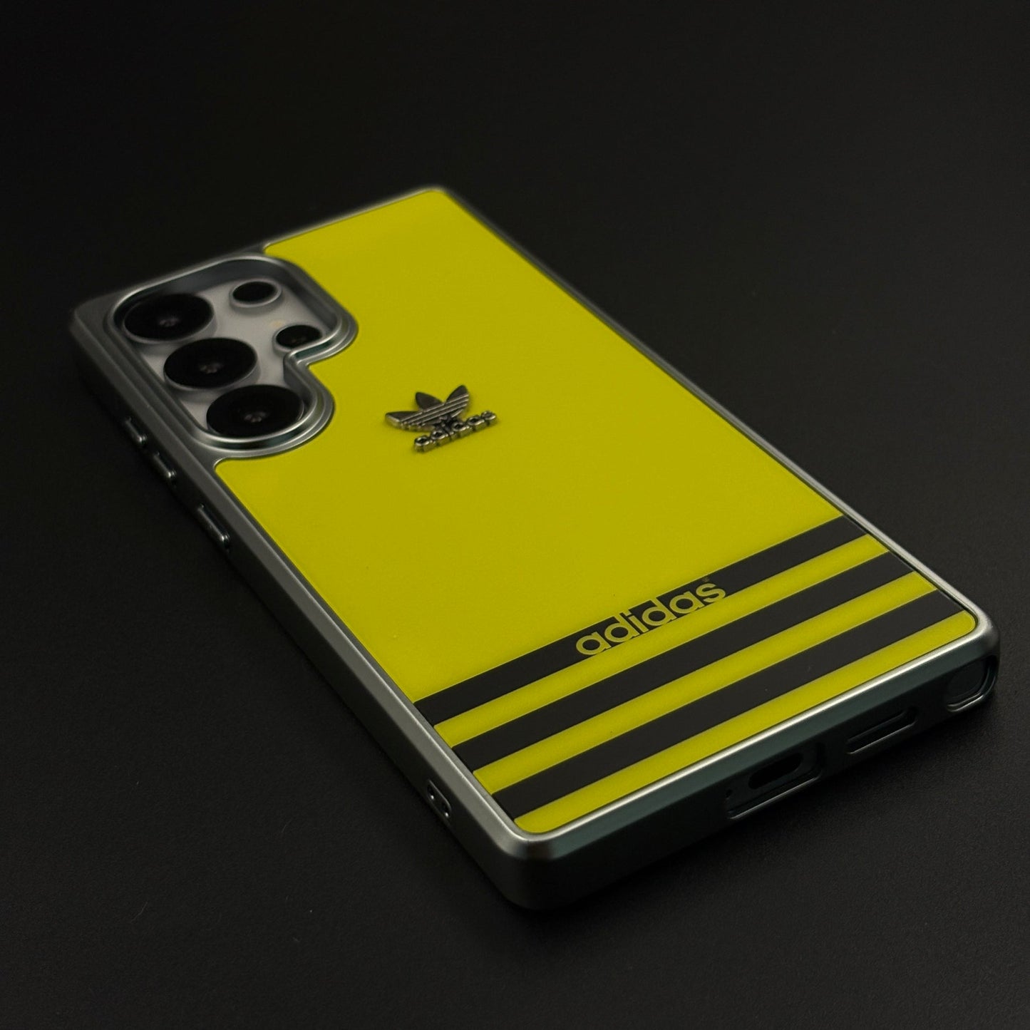 Luxury Sport Brand Style Metal Frame Yellow Stripe Case for Samsung Galaxy S25 Ultra