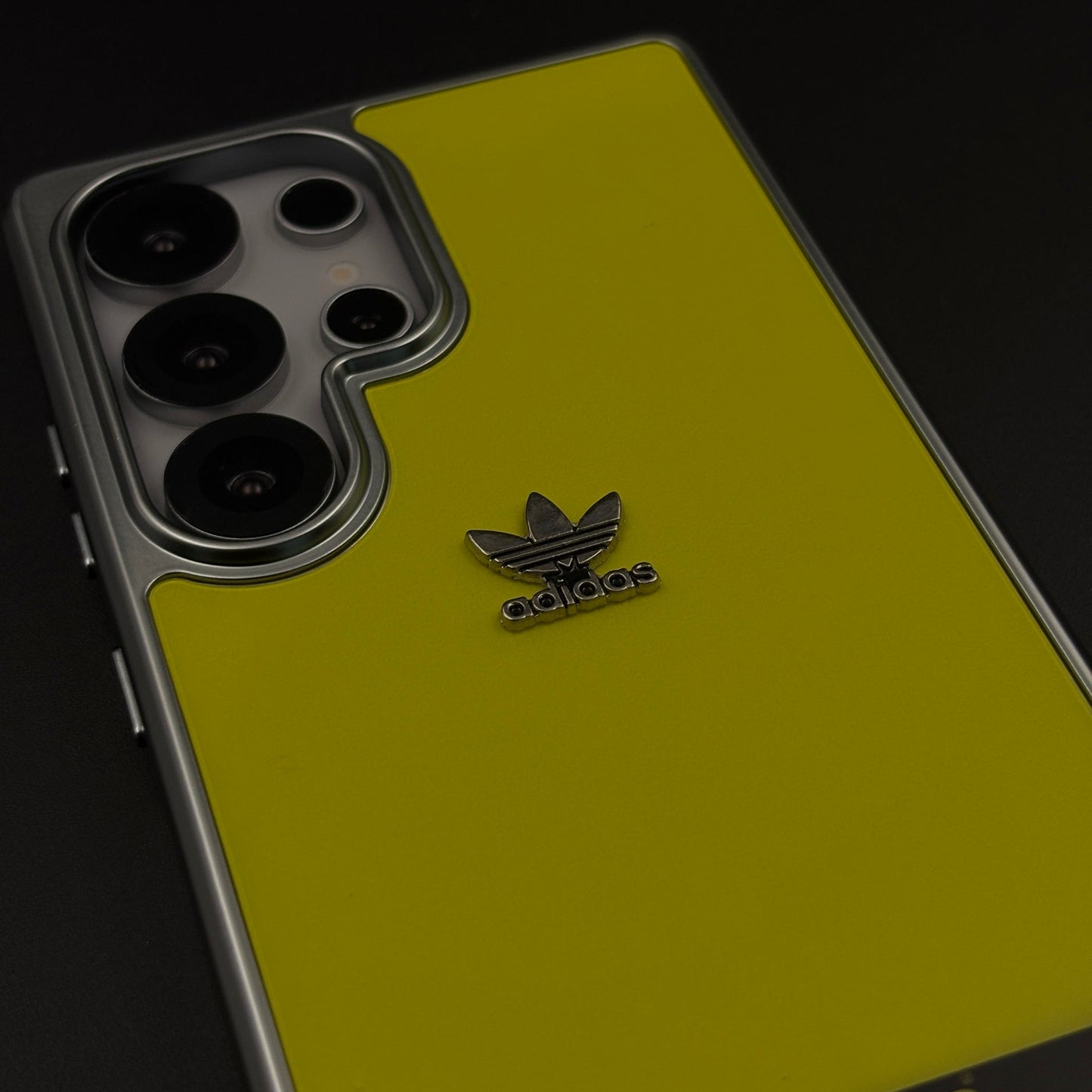 Luxury Sport Brand Style Metal Frame Yellow Stripe Case for Samsung Galaxy S25 Ultra