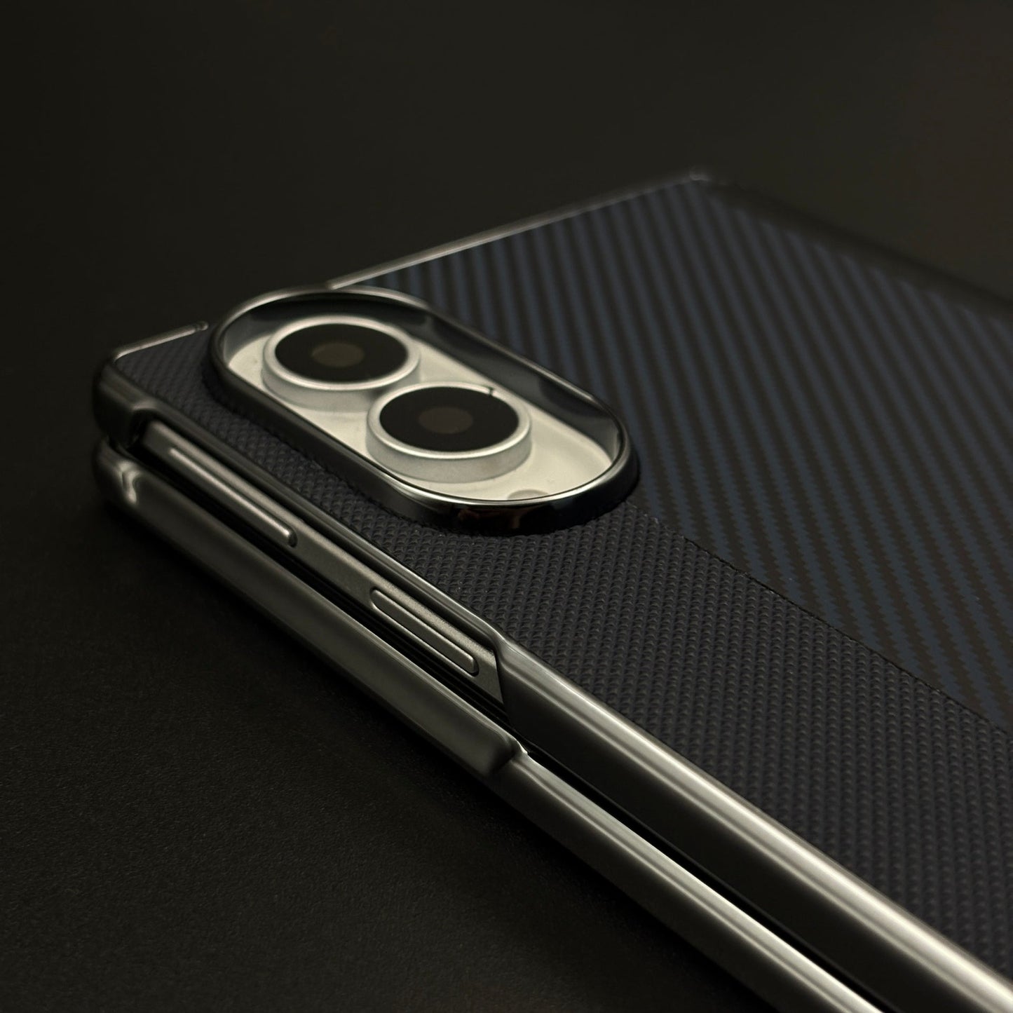 Dual Tone Carbon Fiber Hinge Protection Case for Samsung Galaxy Z Fold 8 | Front Screen Protector