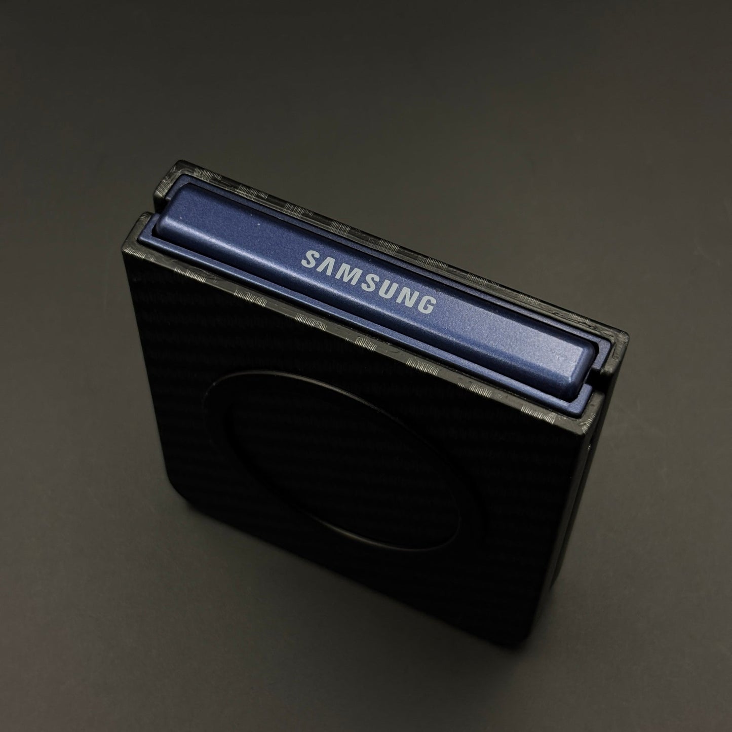Carbon Fibre Texture MagSafe Mobile Case Cover for Samsung Galaxy Z Flip 7