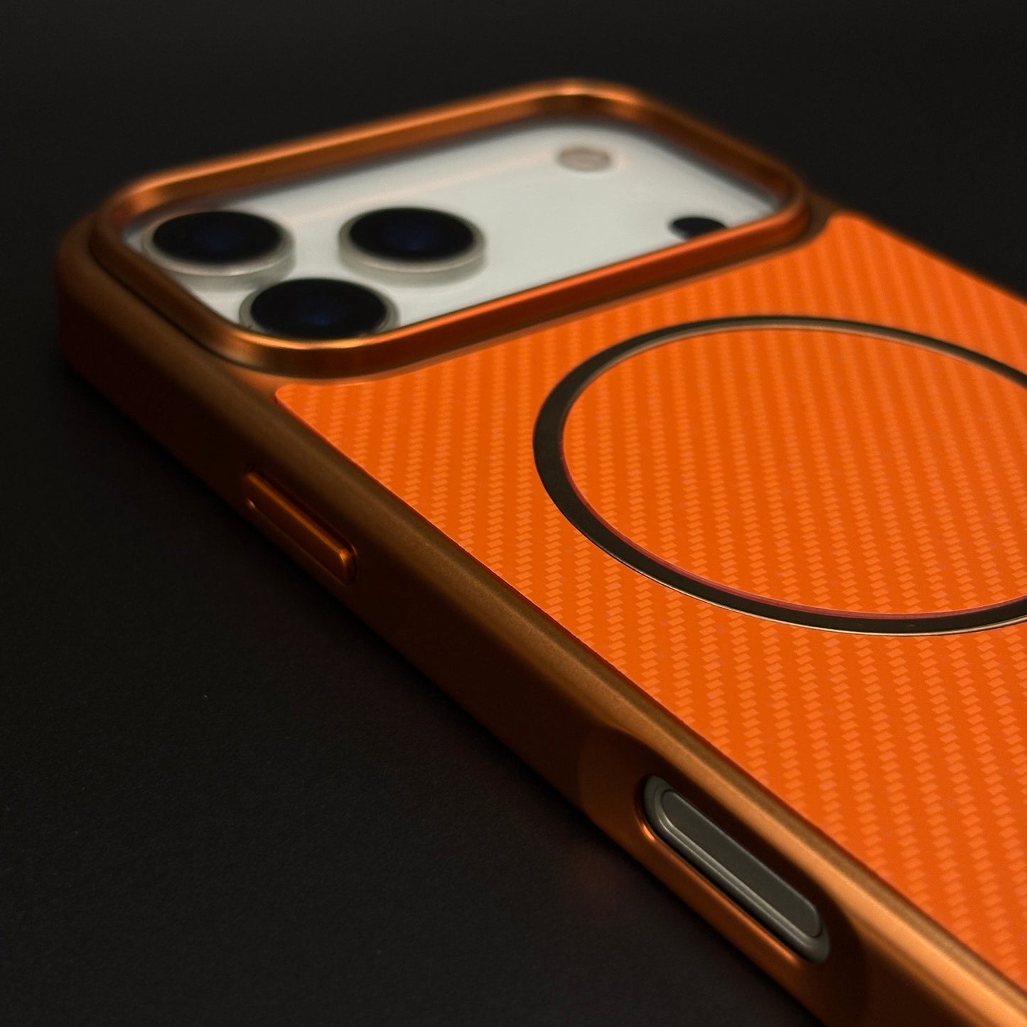 Carbon Fibre Texture Electroplated MagSafe Mobile Case Cover in Sunset Orange for iPhone 17 Series