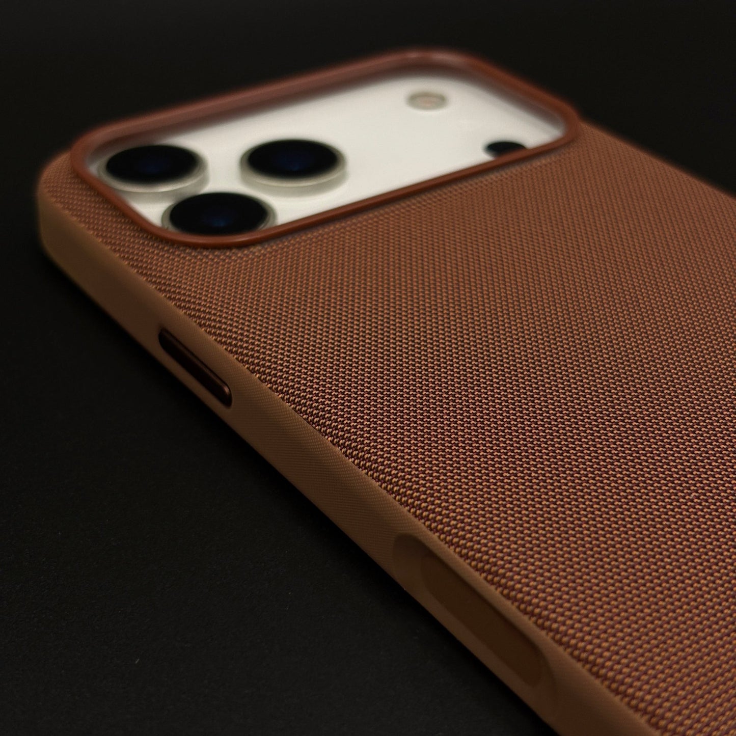 TechWoven Mobile Case Cover with Hidden MagSafe for iPhone 17 Series
