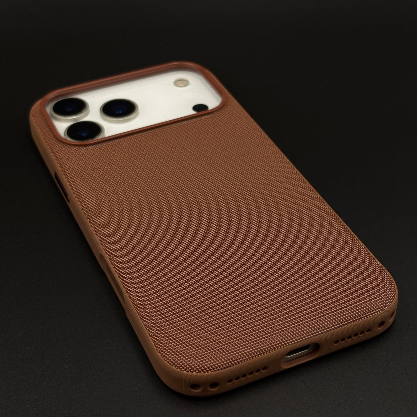 TechWoven Mobile Case Cover with Hidden MagSafe for iPhone 17 Series
