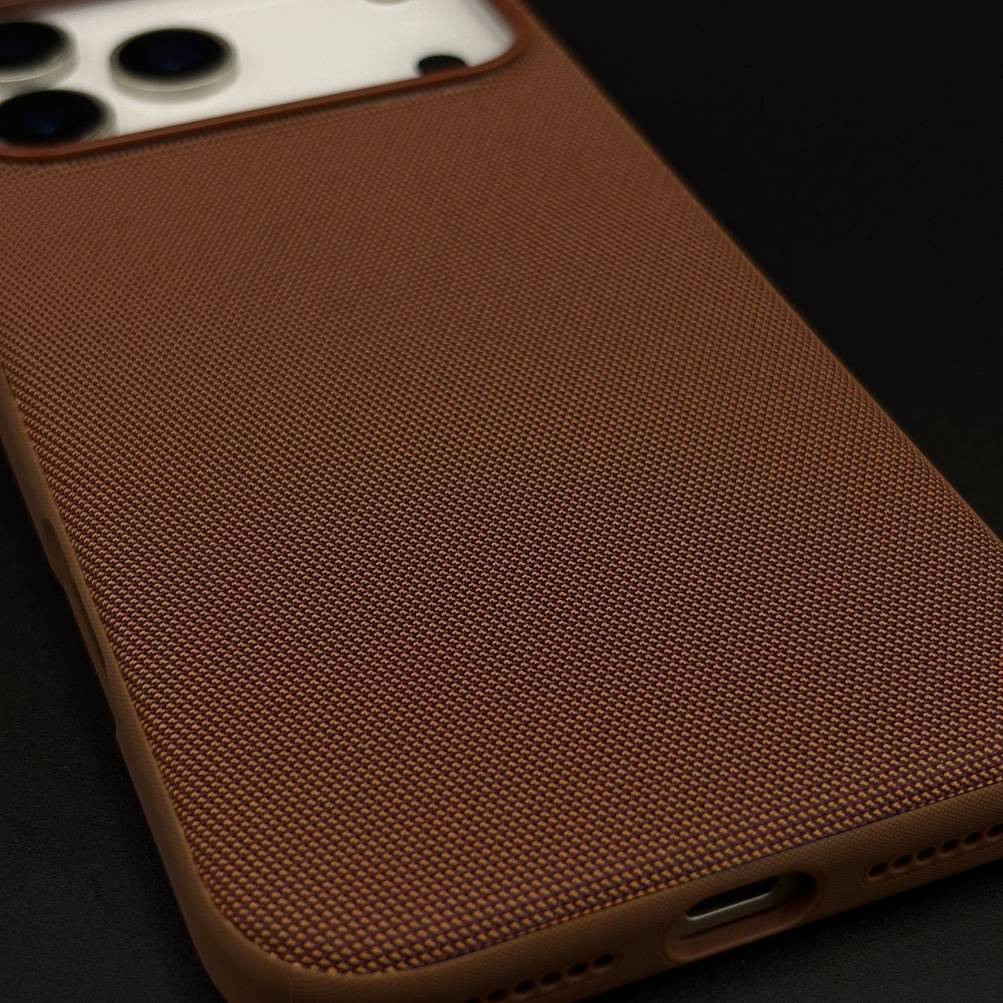 TechWoven Mobile Case Cover with Hidden MagSafe for iPhone 17 Series