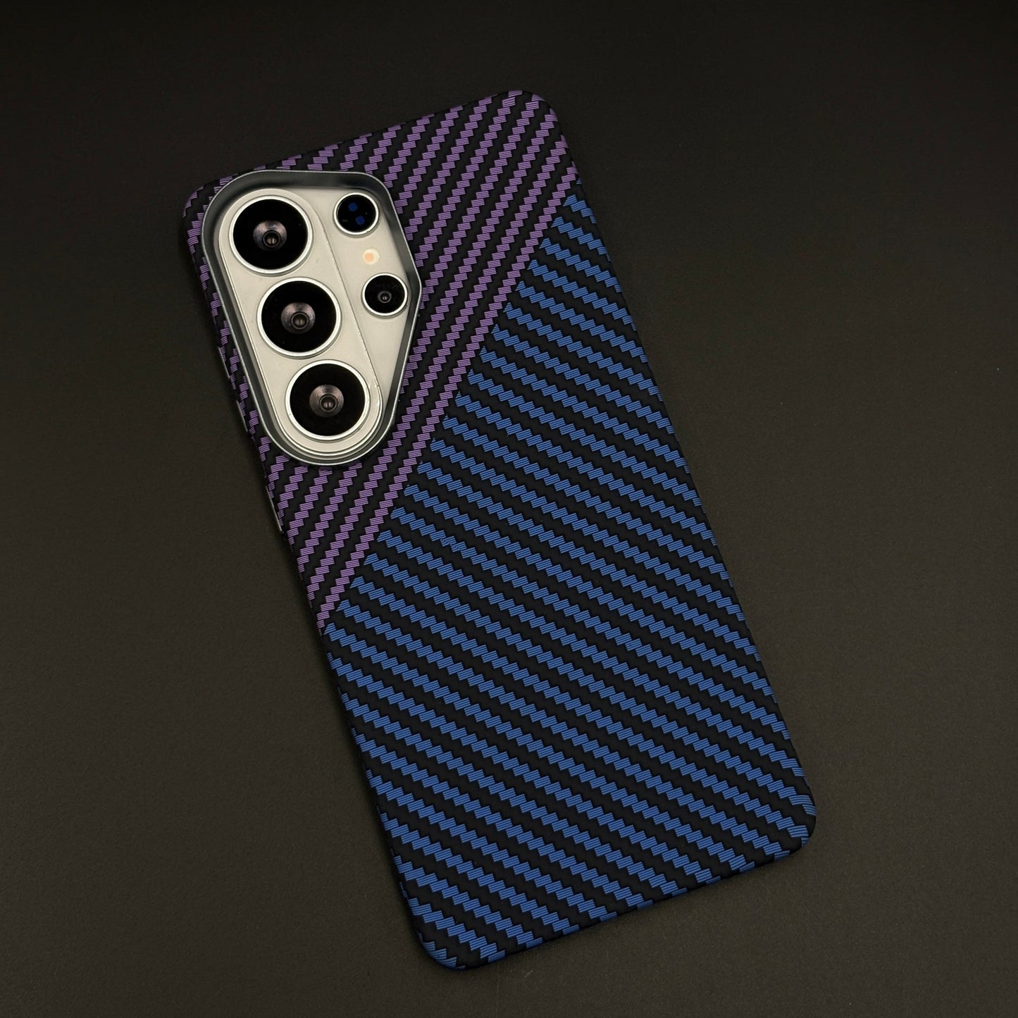 Violet Blue Split Carbon Fibre Hidden MagSafe Mobile Case Cover for Samsung Galaxy S26 Ultra