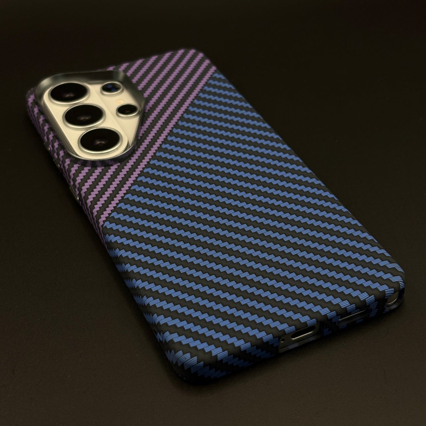 Violet Blue Split Carbon Fibre Hidden MagSafe Mobile Case Cover for Samsung Galaxy S26 Ultra