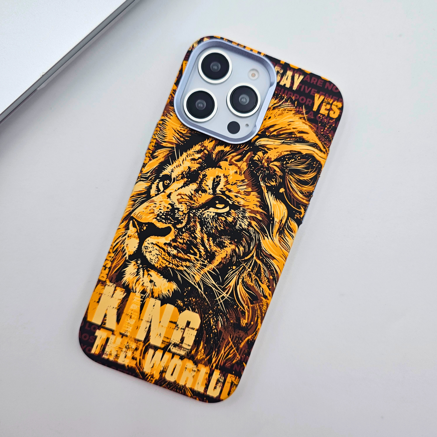 iPhone Series Lion The King Premium Slim Case | Rare Aramid Texture Finish | Real Carbon Fibre Feel | Hidden MagSafe