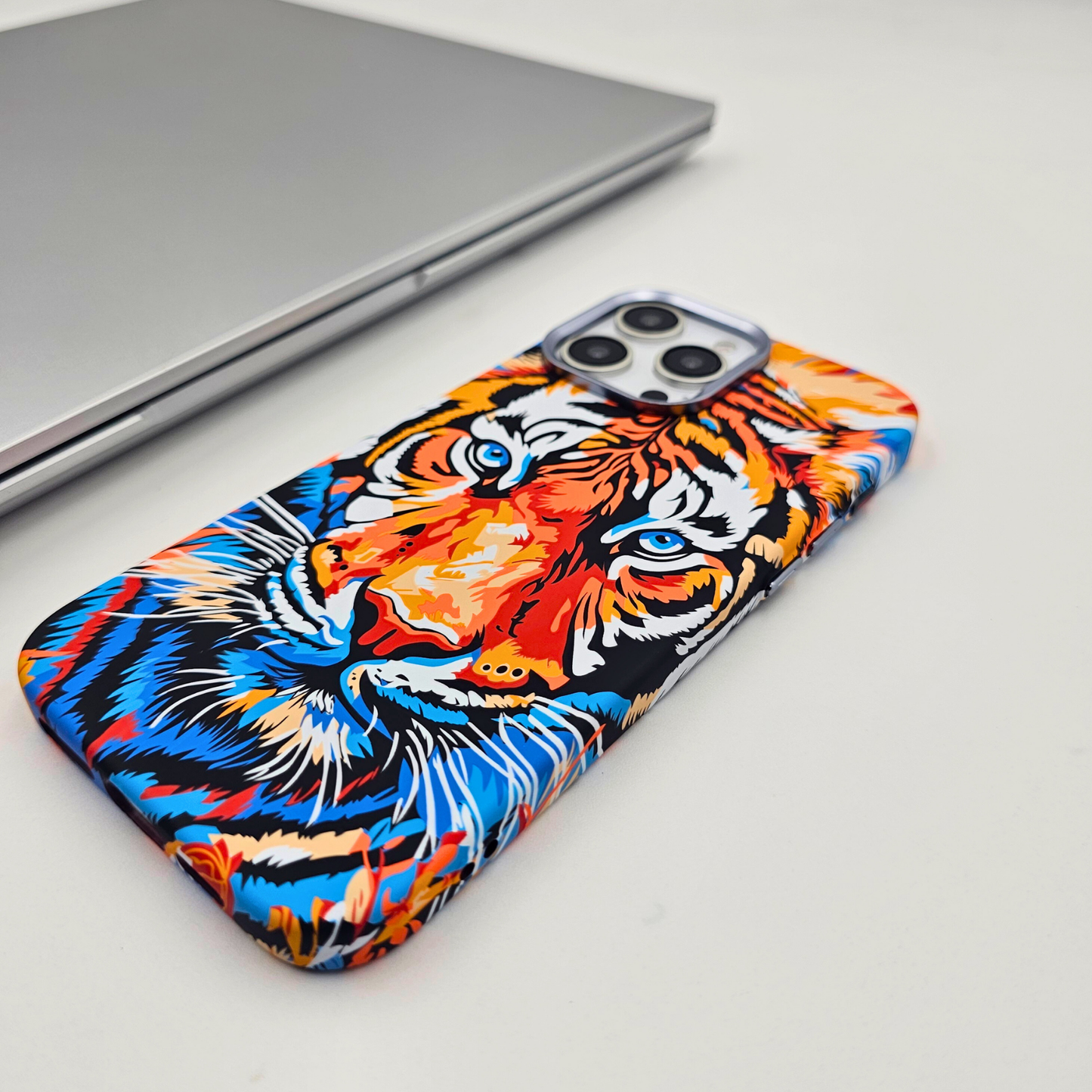 iPhone Series Tiger Premium Slim Case | Rare Aramid Texture Finish | Real Carbon Fibre Feel | Hidden MagSafe