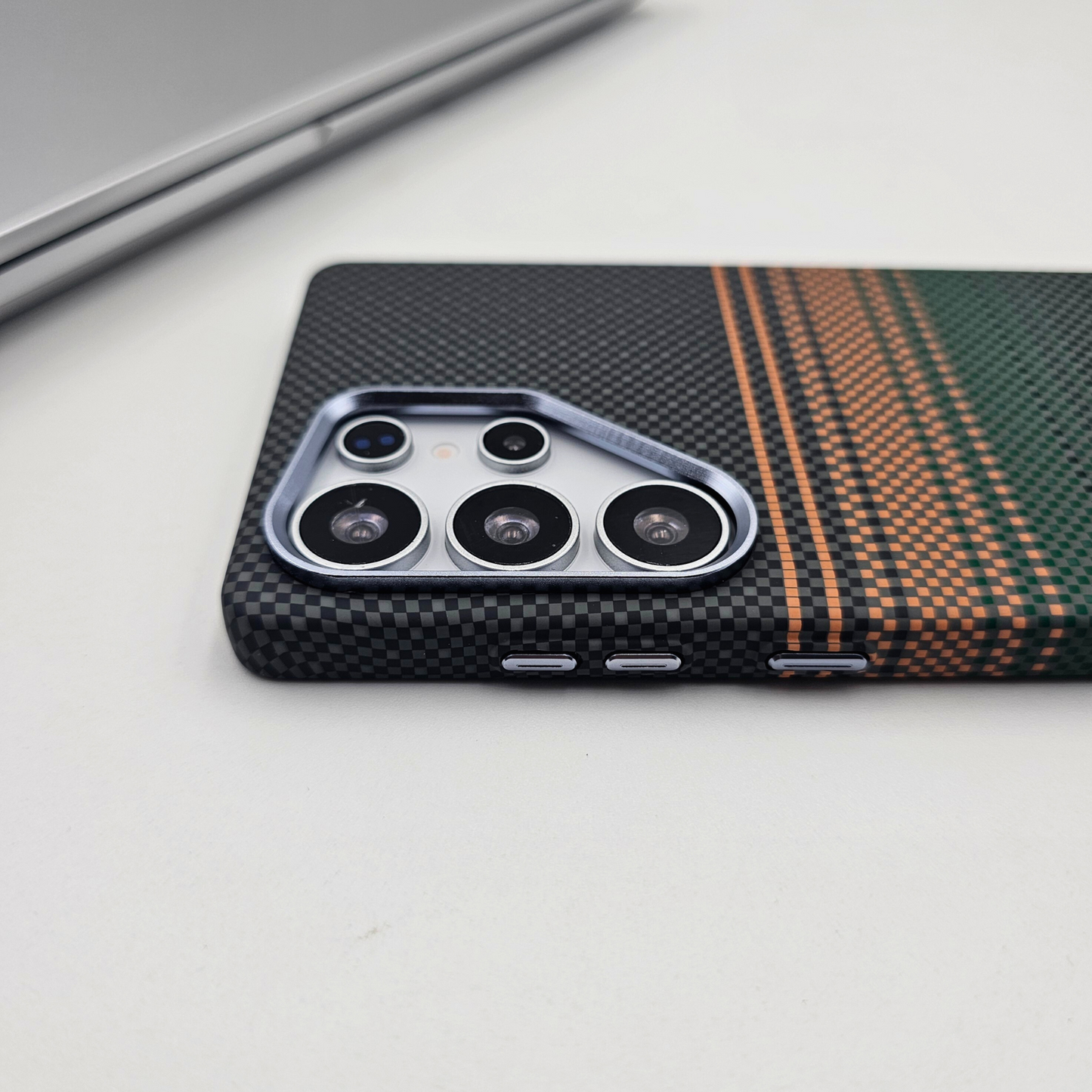 Pixelated Premium Slim Case for Samsung Galaxy S24 Ultra | Rare Aramid Texture Finish | Real Carbon Fibre Feel | Hidden MagSafe
