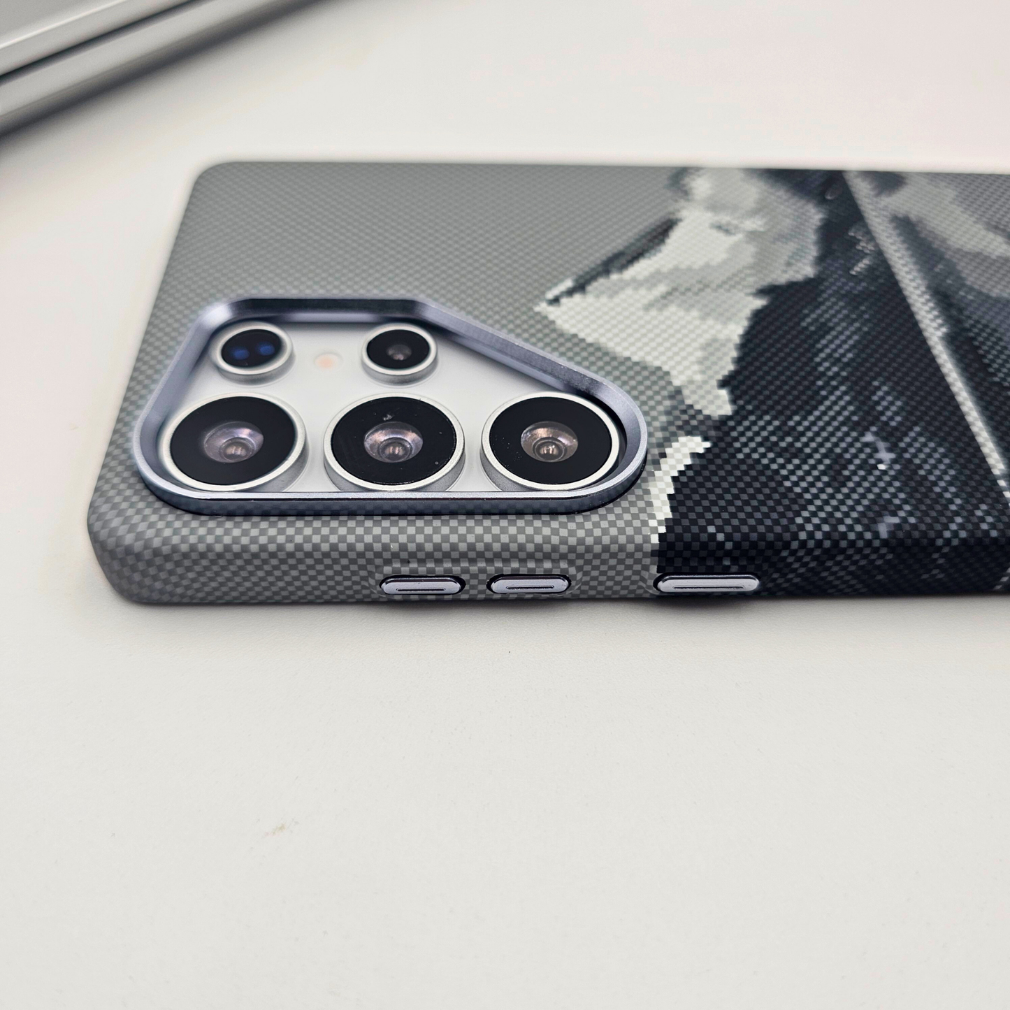 Samsung Galaxy S24 Ultra Mountain Premium Slim Case | Rare Aramid Texture Finish | Real Carbon Fibre Feel | Hidden MagSafe