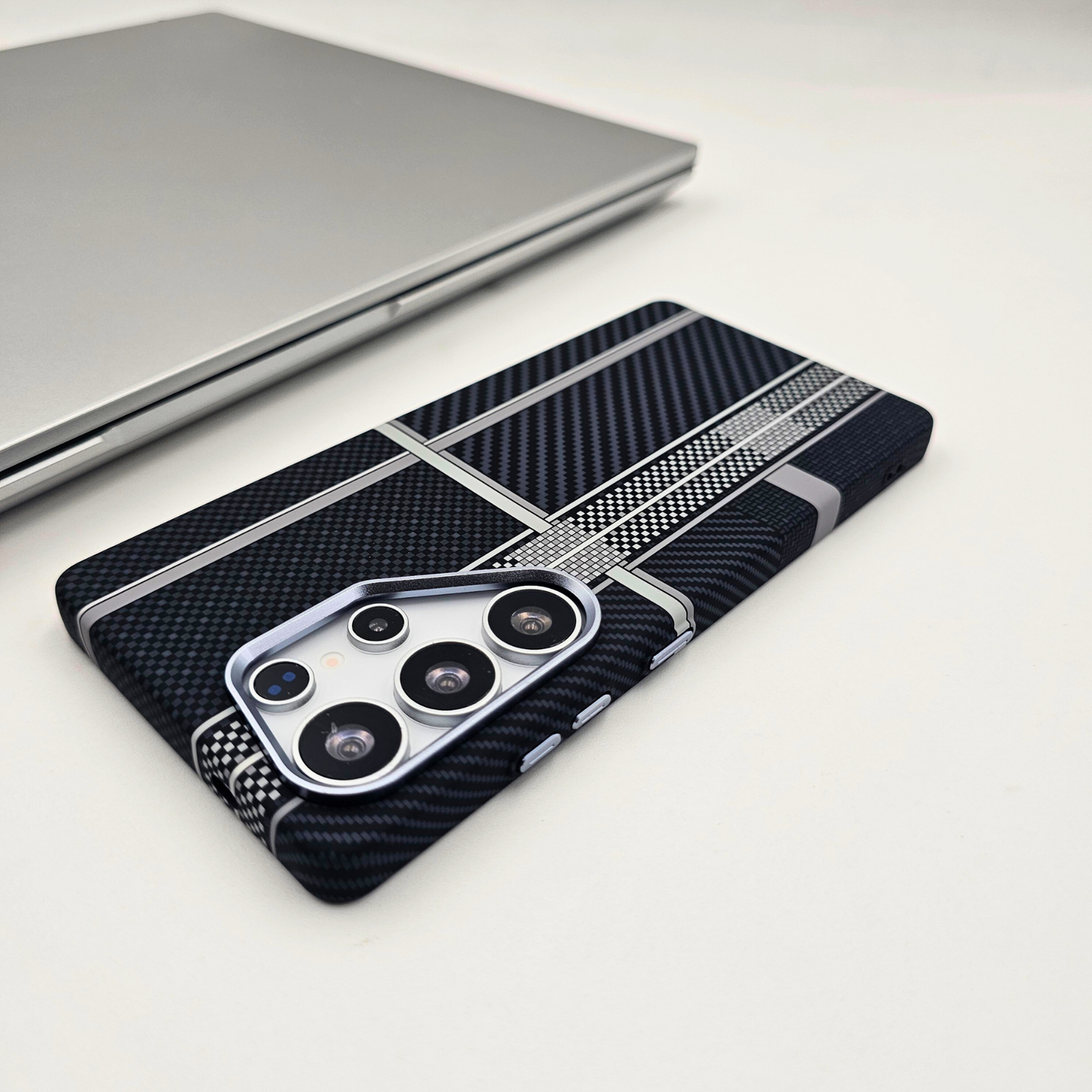Samsung Galaxy S24 Ultra Striped Black Premium Slim Case | Rare Aramid Texture Finish | Real Carbon Fibre Feel | Hidden MagSafe