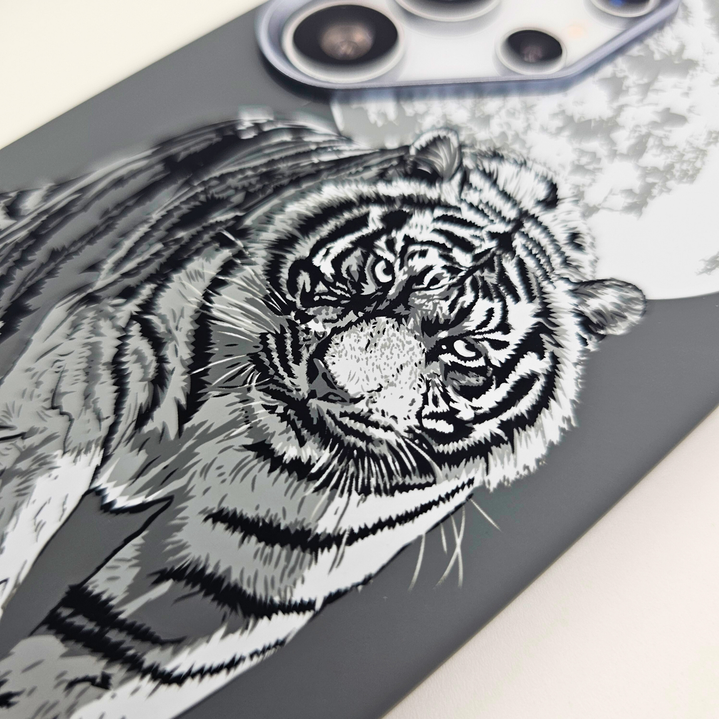 Samsung Galaxy S24 Ultra Tiger Grey Premium Slim Case | Rare Aramid Texture Finish | Real Carbon Fibre Feel | Hidden MagSafe