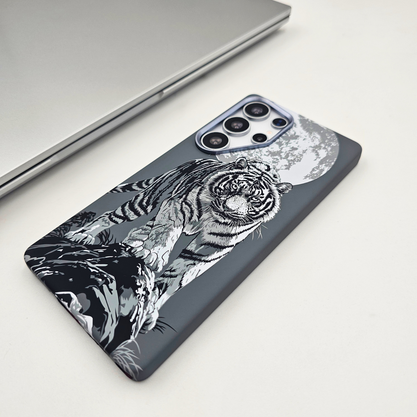 Samsung Galaxy S24 Ultra Tiger Grey Premium Slim Case | Rare Aramid Texture Finish | Real Carbon Fibre Feel | Hidden MagSafe