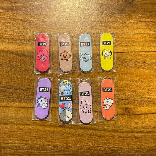 BTS BT21 Momo Stick Phone Holder