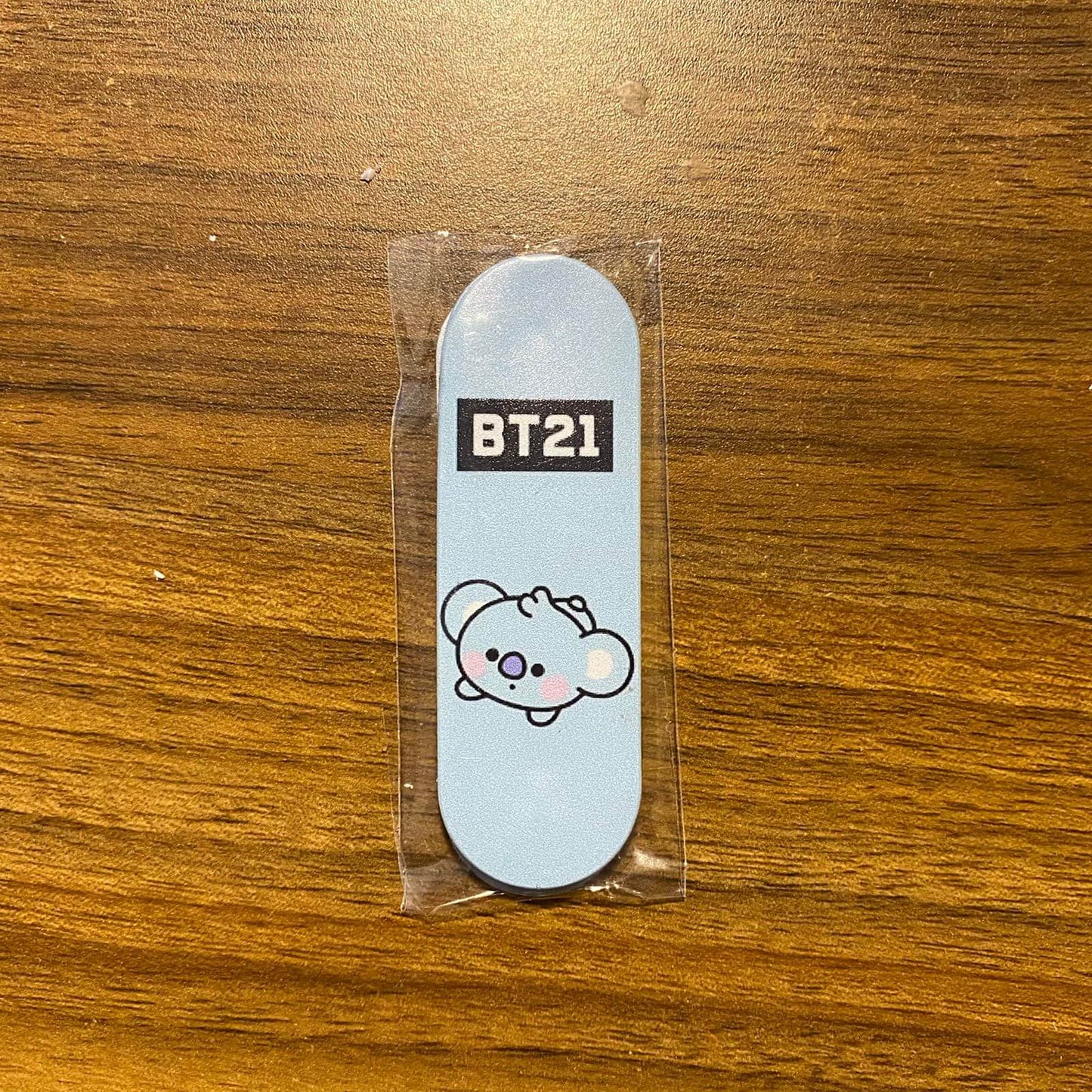 BTS BT21 Momo Stick Phone Holder