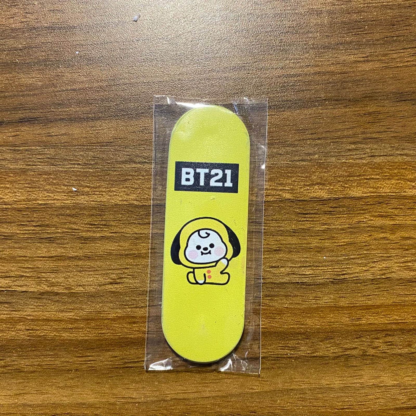BTS BT21 Momo Stick Phone Holder