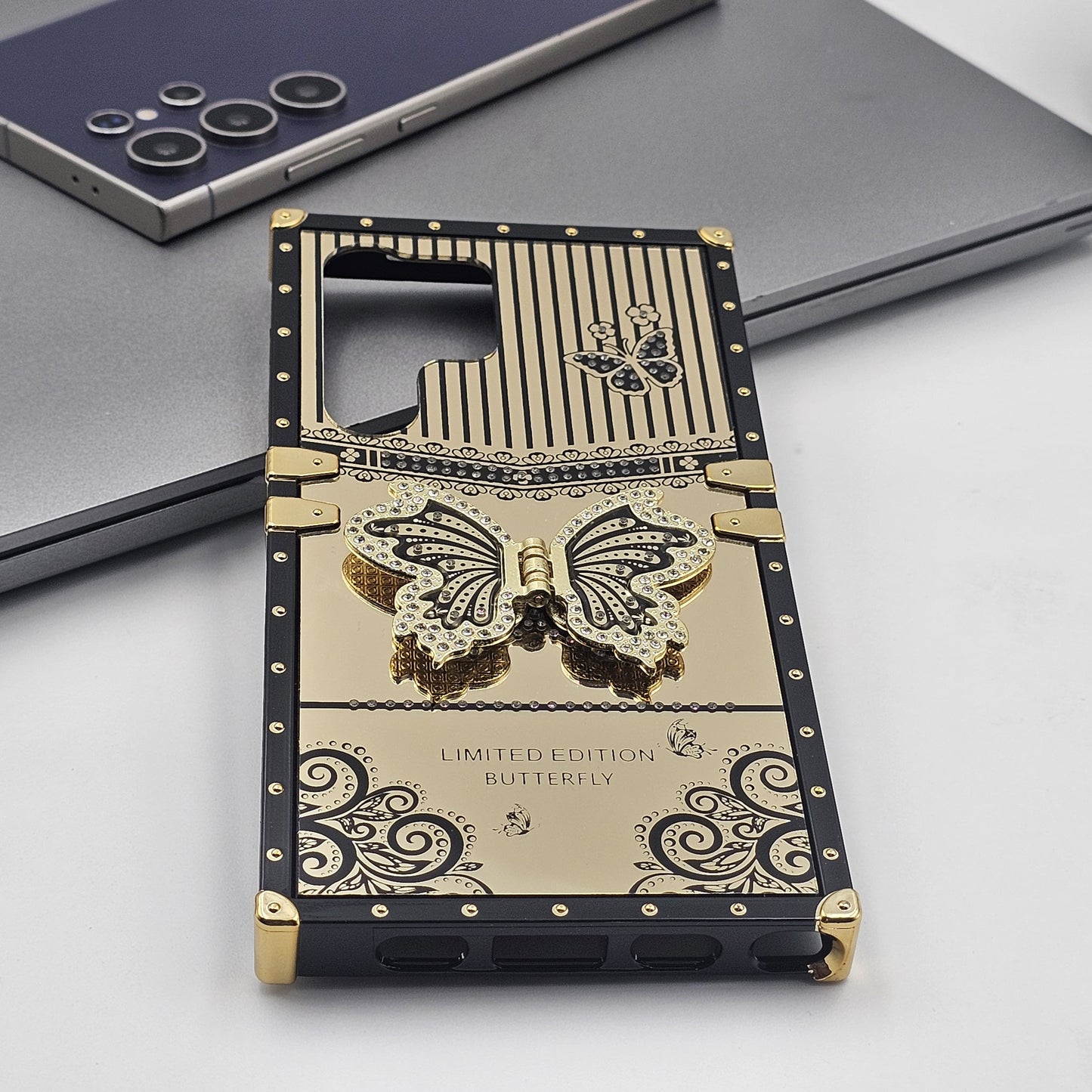 Luxury Butterfly Trunk Case for Samsung Galaxy S24 Ultra | Gold Mirror Finish | Diamond Butterfly