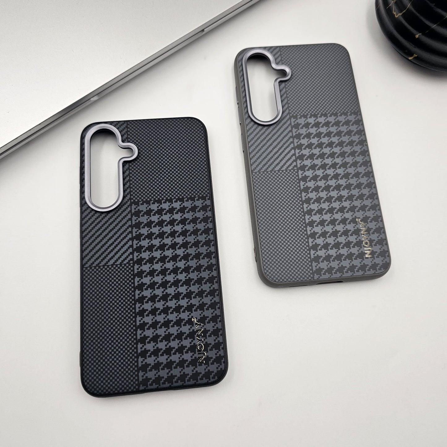 Samsung Galaxy S25 Carbon Fibre Pattern Slim Case