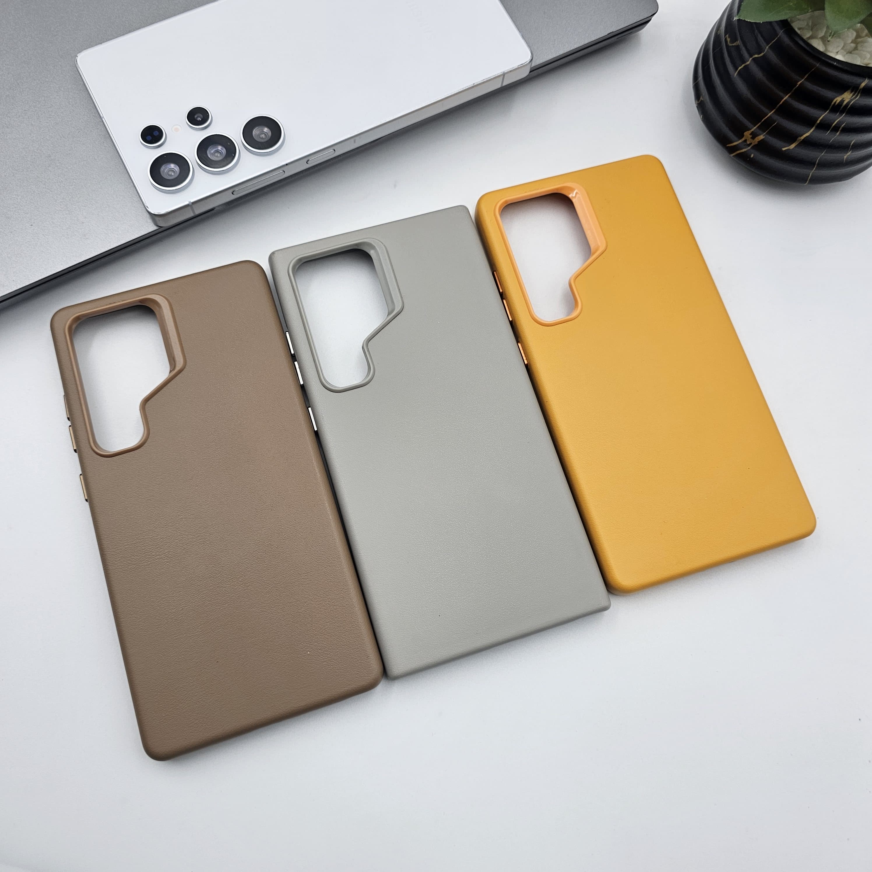 Samsung Galaxy S25 Ultra Leather Hidden Magsafe Case