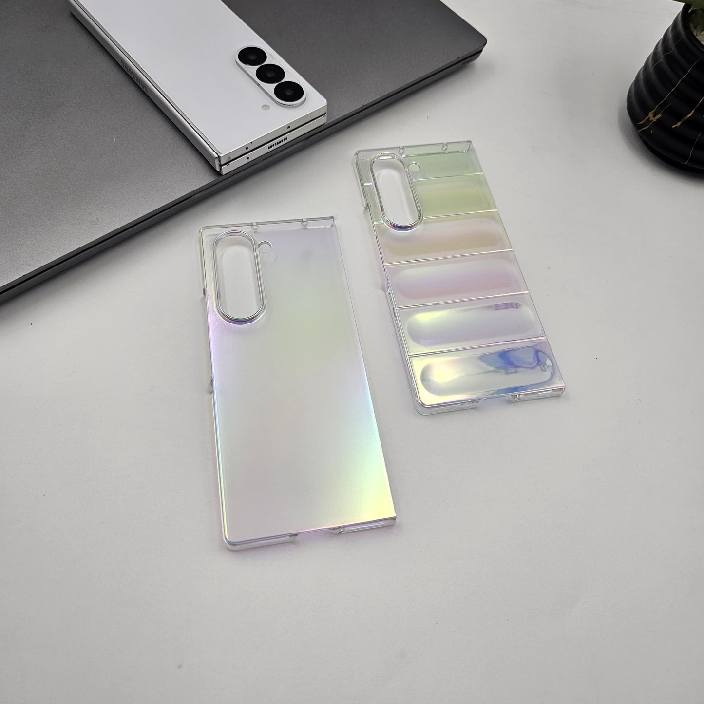 Samsung Galaxy Z Fold 6 Iridescent Translucent Thin Case