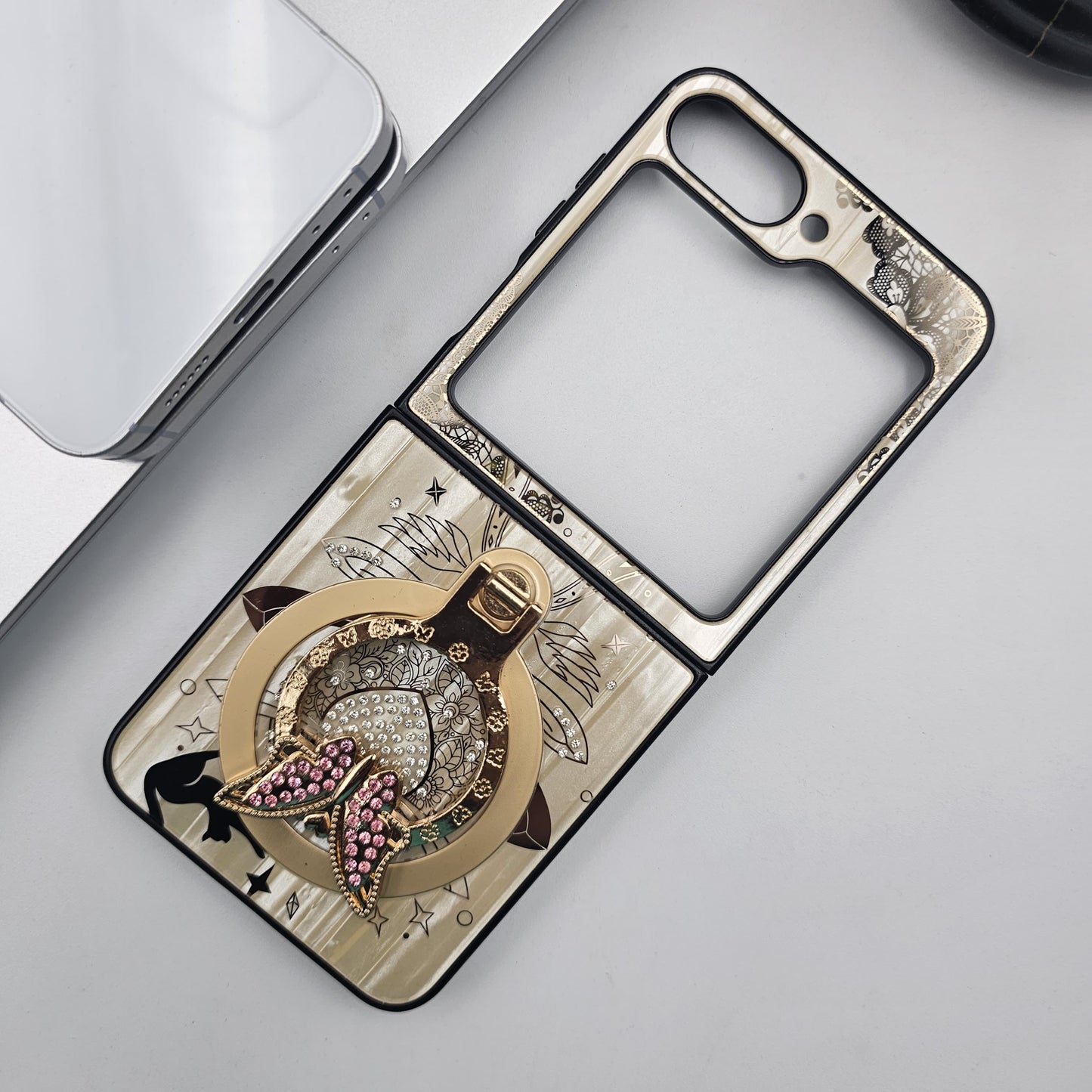 Samsung Galaxy Z Flip 6 3D Rhinestone Diamond Butterfly Case With Magsafe And Stand