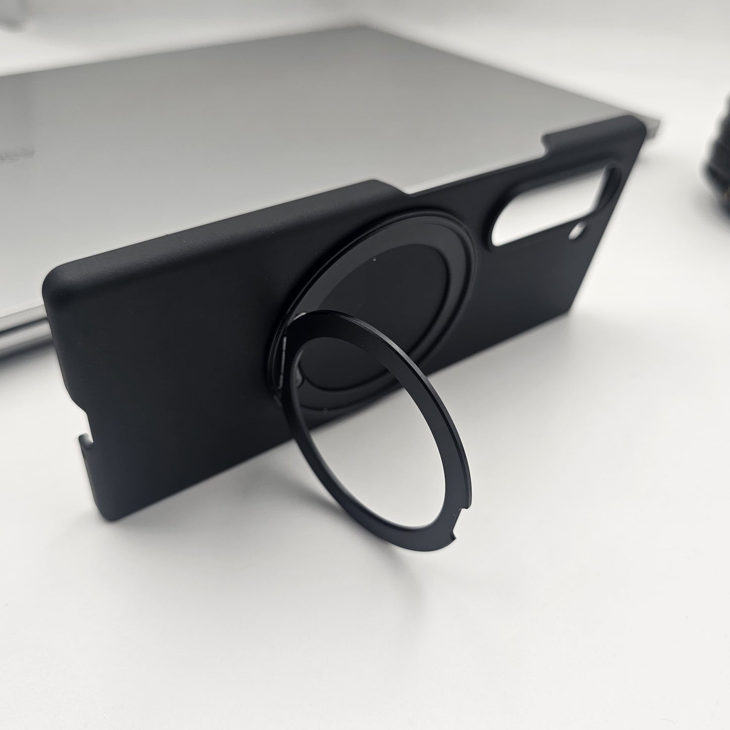 Samsung Galaxy Z Fold 6 Matte Finish Magnetic Magsafe Rotating Ringstand Case