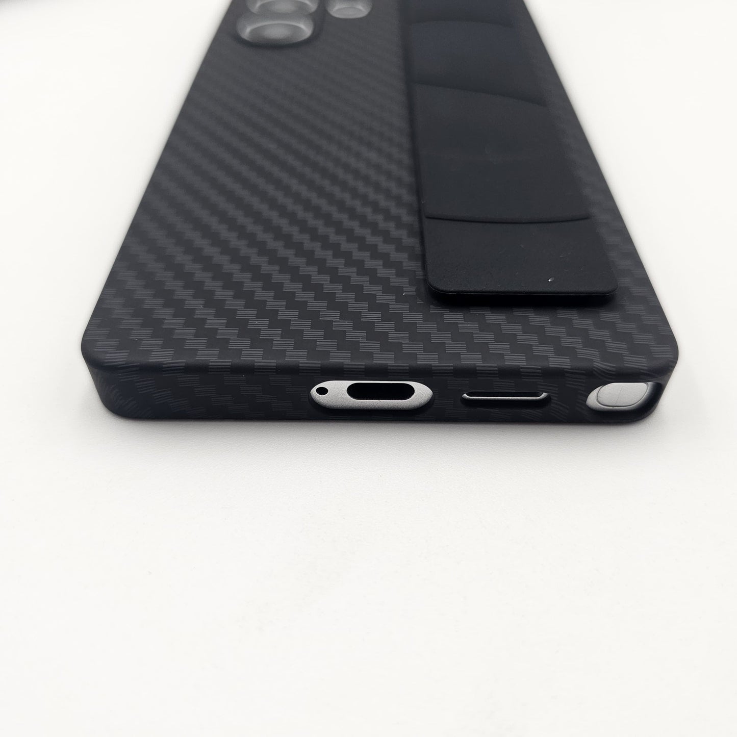 Samsung Galaxy S23 Ultra Carbon Fibre Wristband Camera Protection Case