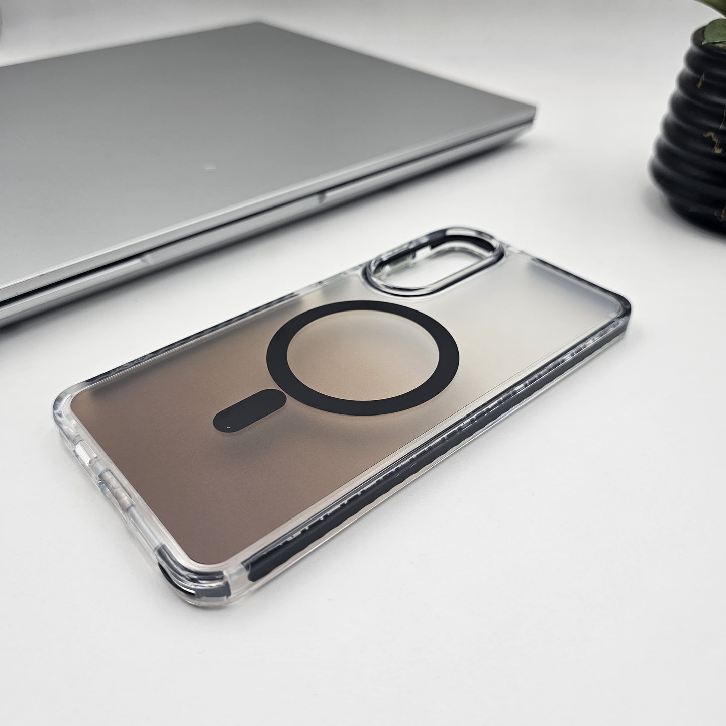 Samsung Galaxy S25 Edge Non Yellow OG Gradual Premium Matte Magsafe Case