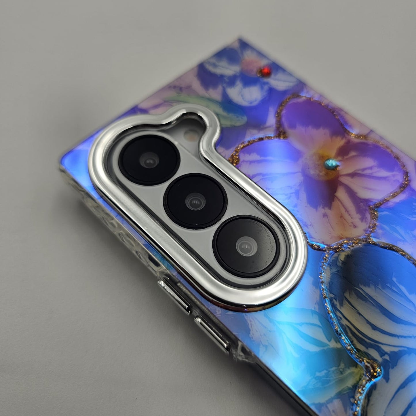 Samsung Galaxy Z Fold 6 3D Floral Painting Shimmer Case