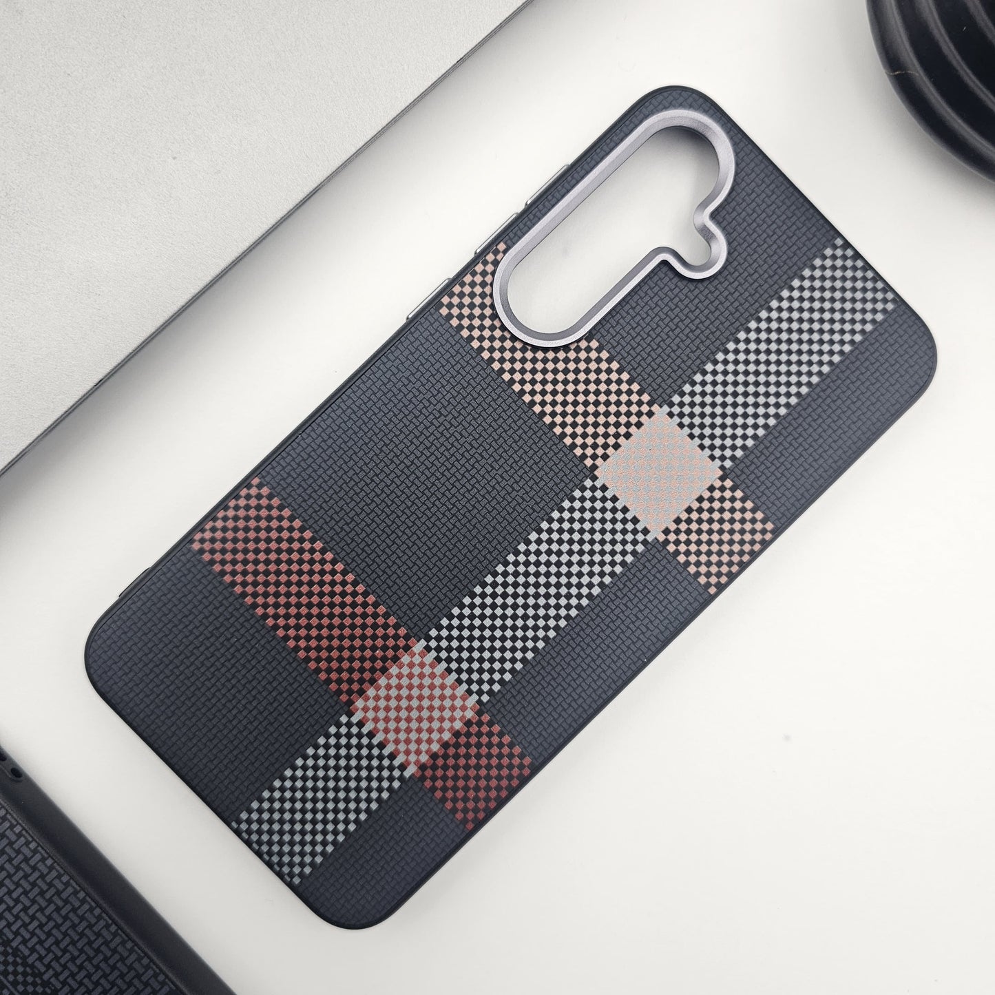 Samsung Galaxy S24 FE Carbon Fibre Pattern Slim Case