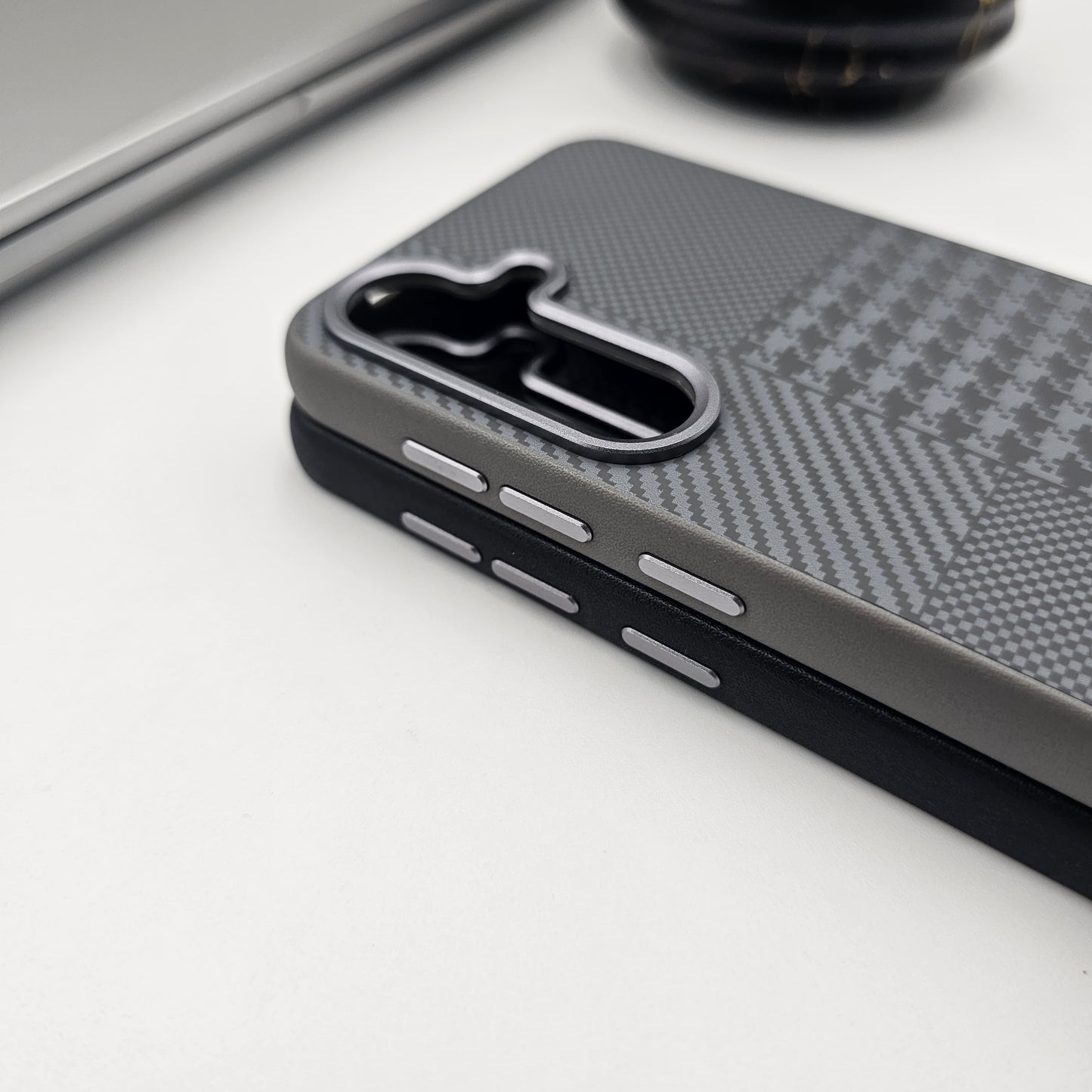 Samsung Galaxy S24 Carbon Fibre Pattern Slim Case