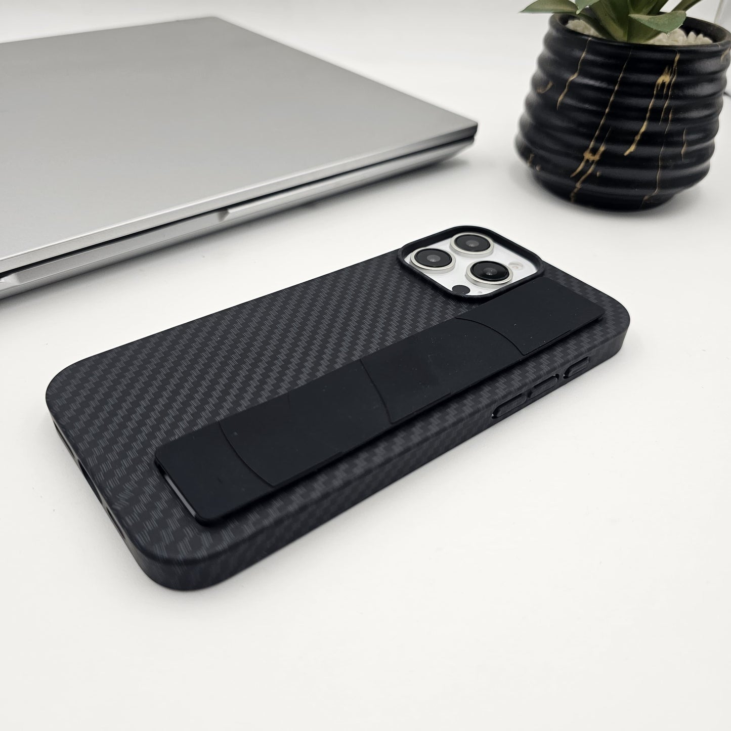 iPhone Carbon Fibre Wristband Matte Case