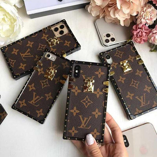 iPhone 15 Series Luxury Branded Trunk Leather Phone Case