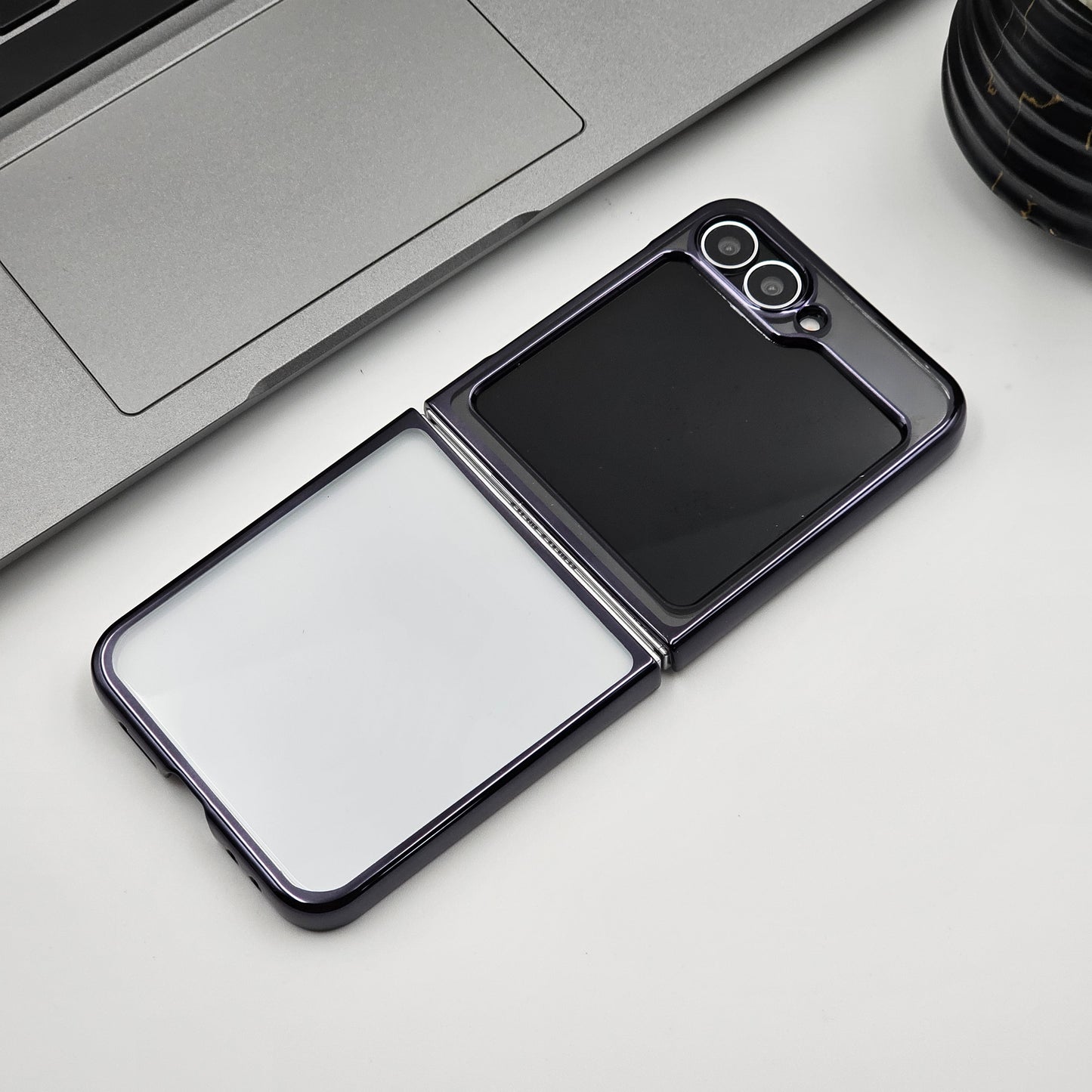 Chrome Hard Case Anti-Yellow for Samsung Galaxy Z Flip 6 | Premium Chrome Finish | Non-Slip Grip